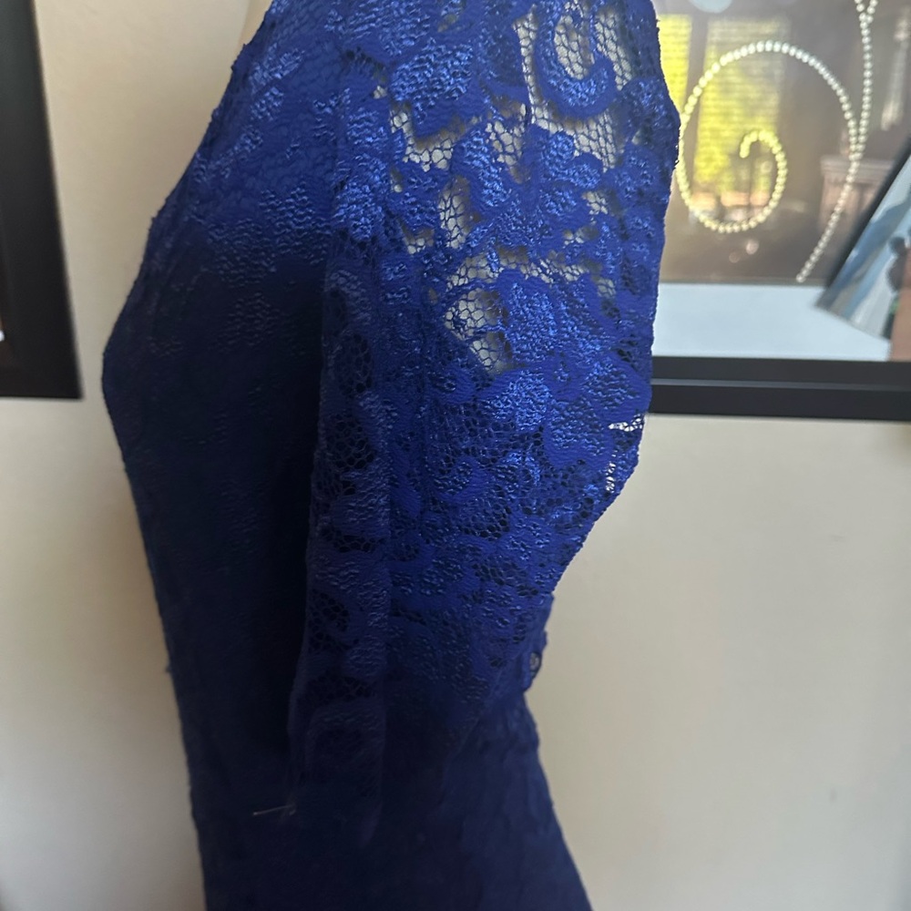 Badgley Mischka Lined Blue Lace Dress. Size 10 - Picture 4 of 8